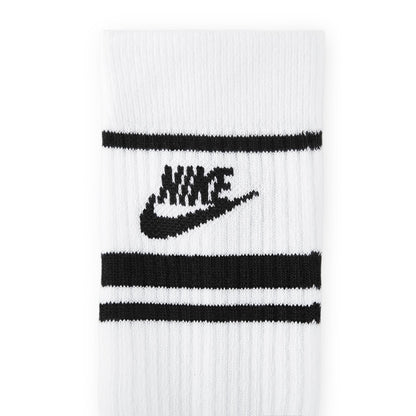 Nike Sportswear Dri-FIT Everyday Essential Crew Socks (3 Pairs)