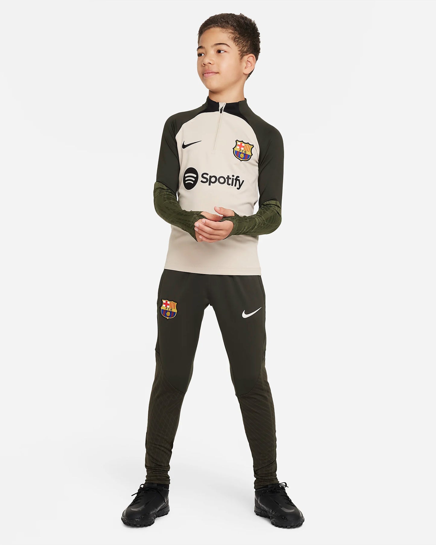 Barcelona Strike 23/24 Older Kids' Nike Dri-FIT Knit Football Pants